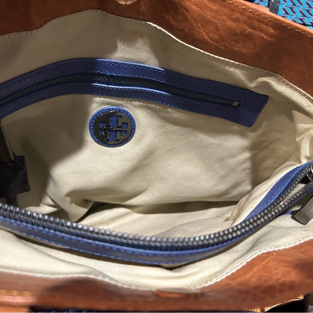 Fabulous TORY BURCH Blue & Brown Leather Purse Bag